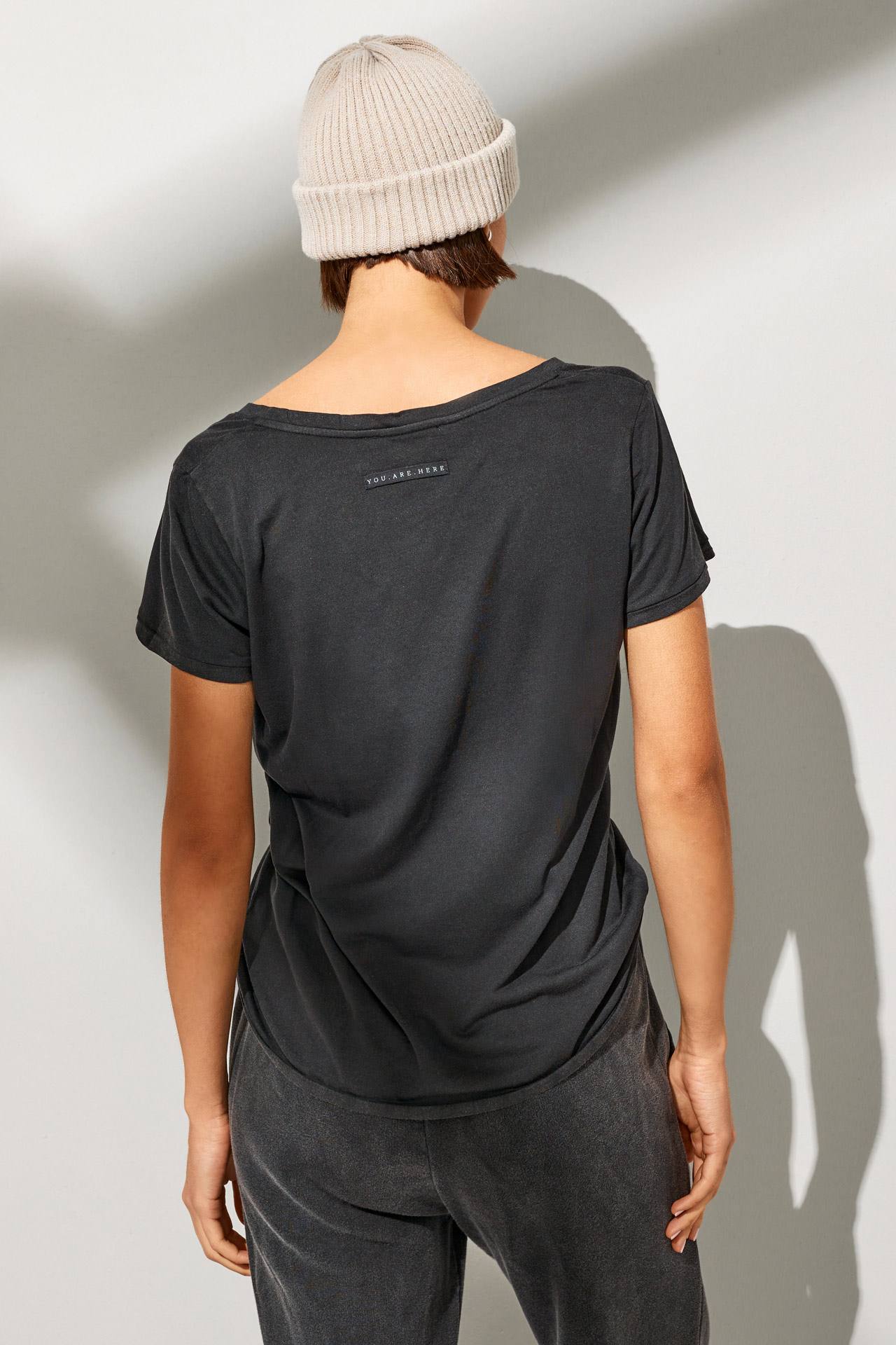 ORGANIC V NECK OPEN STITCH TEE