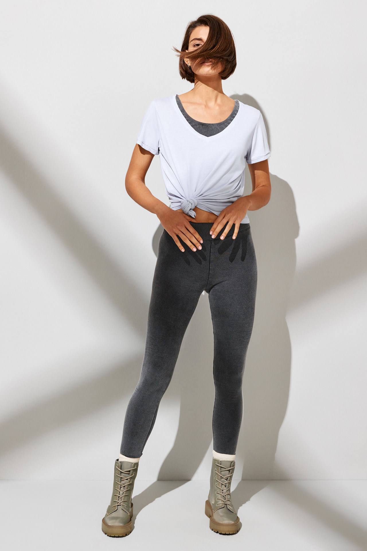 ORGANIC V NECK OPEN STITCH TEE