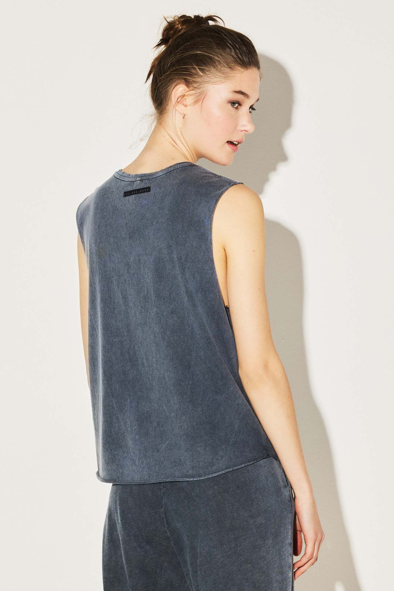 Frond Detailed Sleevless Top