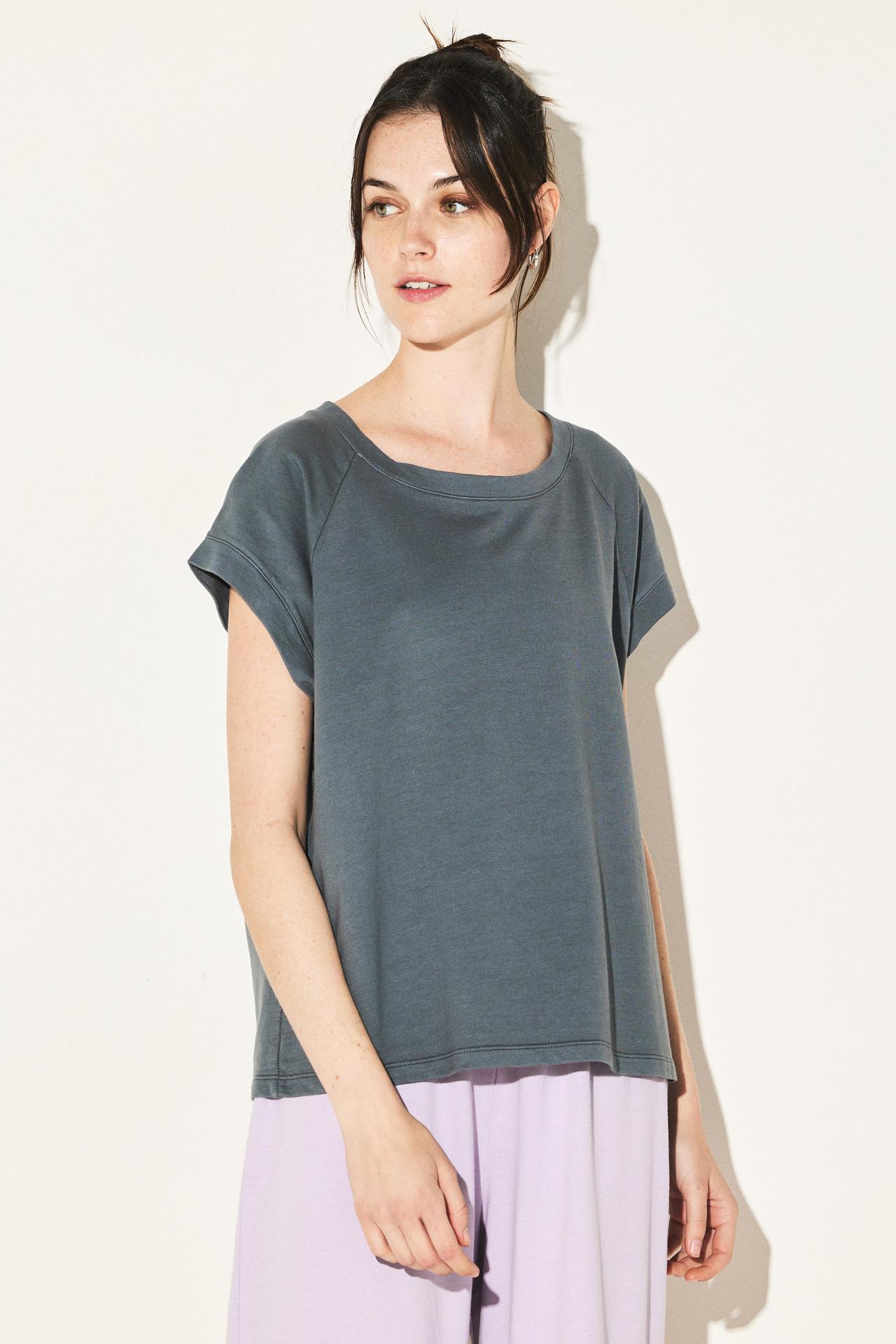 Midweight Raglan Top