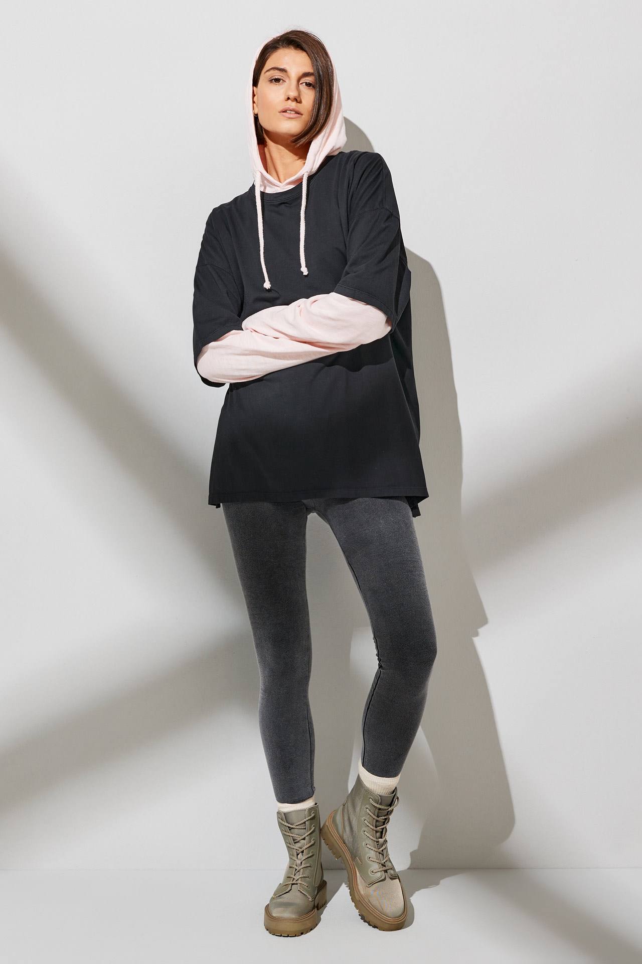 ORGANIC OVERSIZE TEE WITH SIDE SLITS