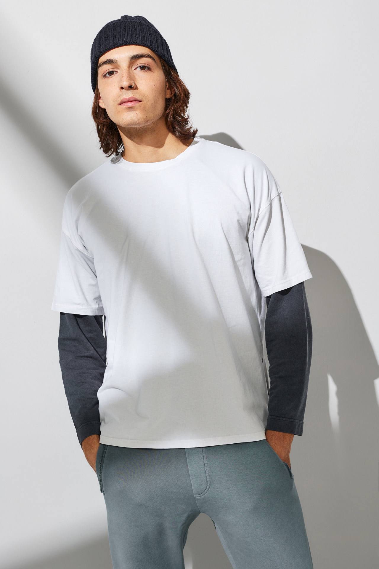 ORGANIC OVERSIZE TEE WITH SIDE SLITS