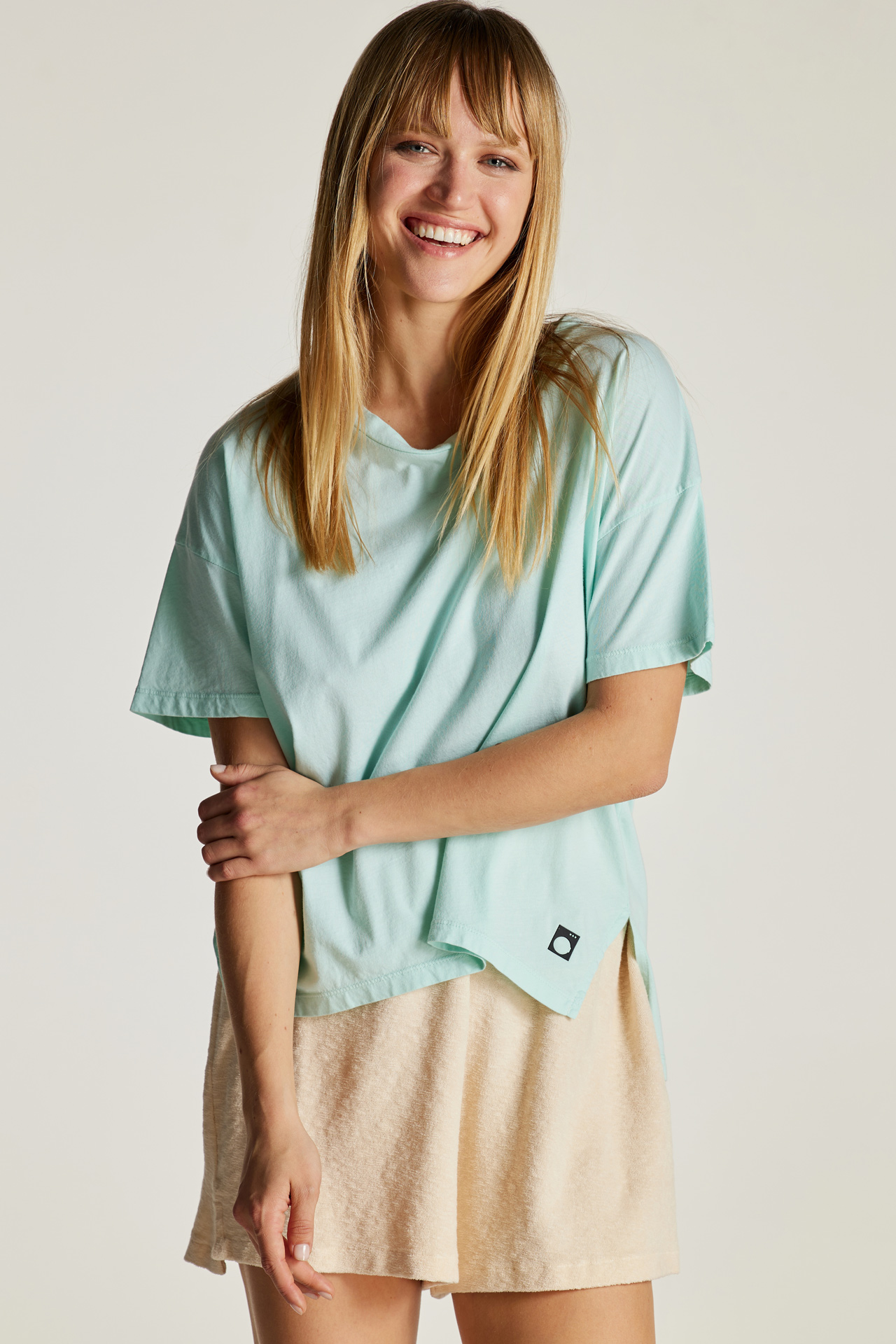 Side Slit Boxy Short Sleeve