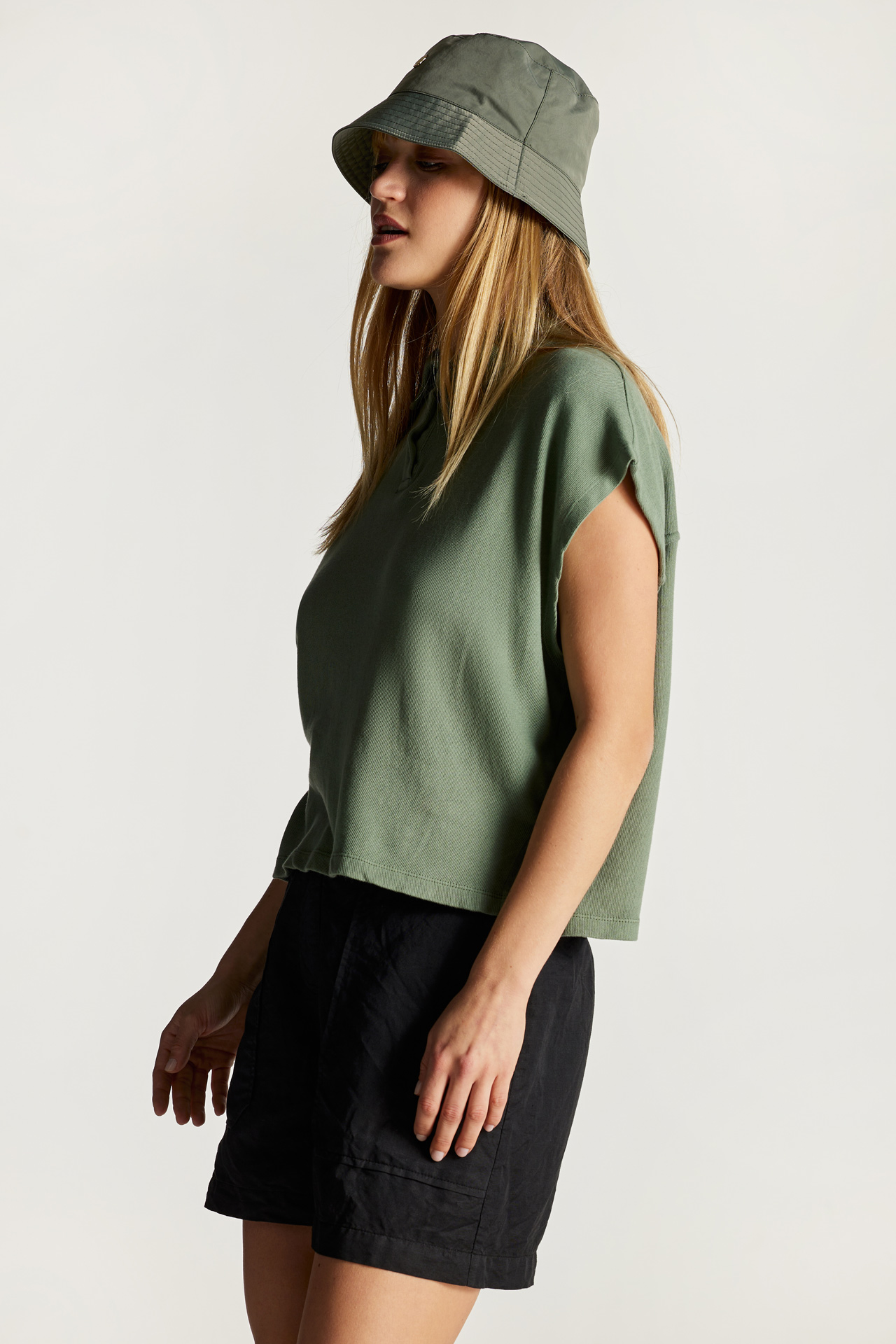 Side Slit Polo Sleeveless