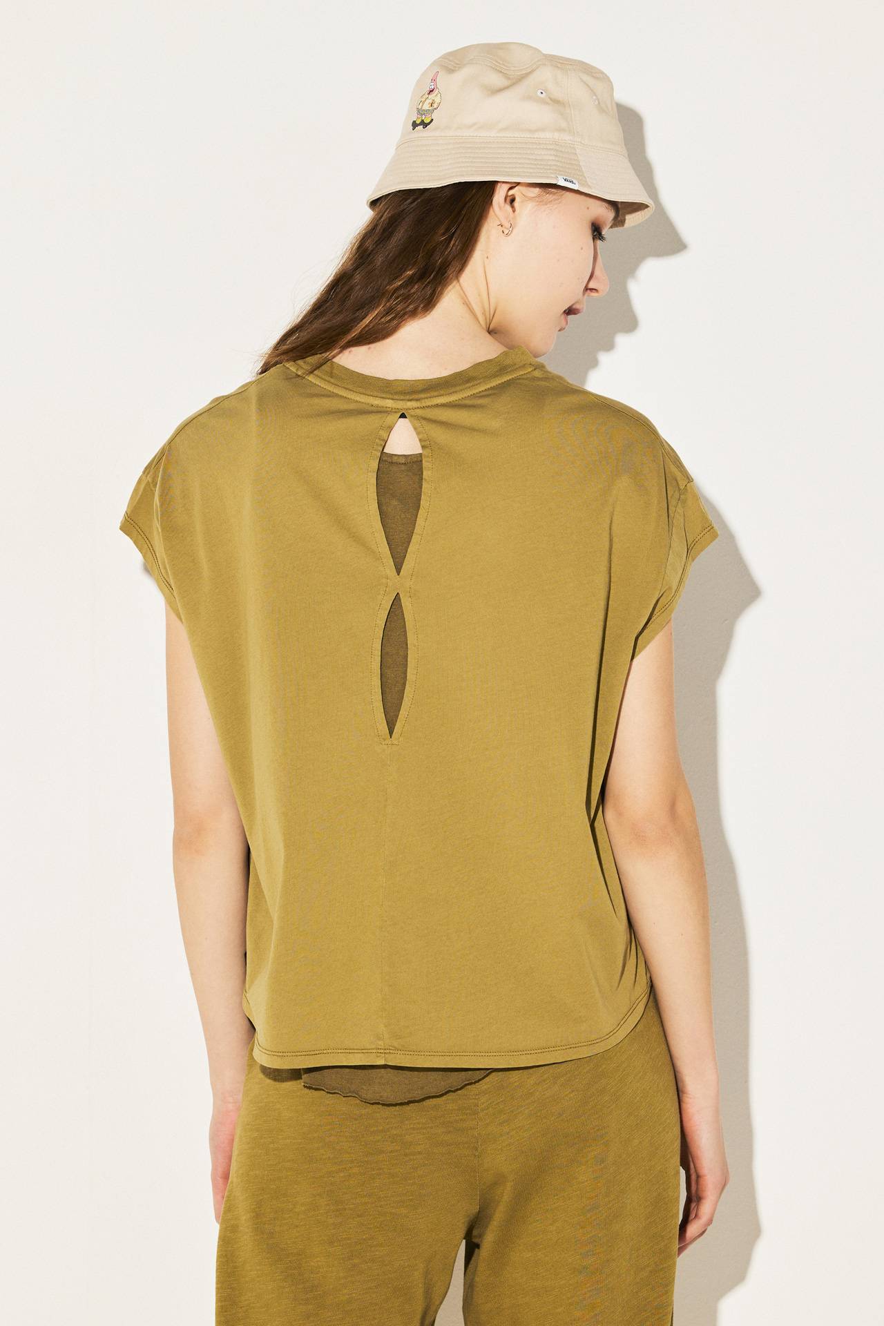 Slit Detailed Top