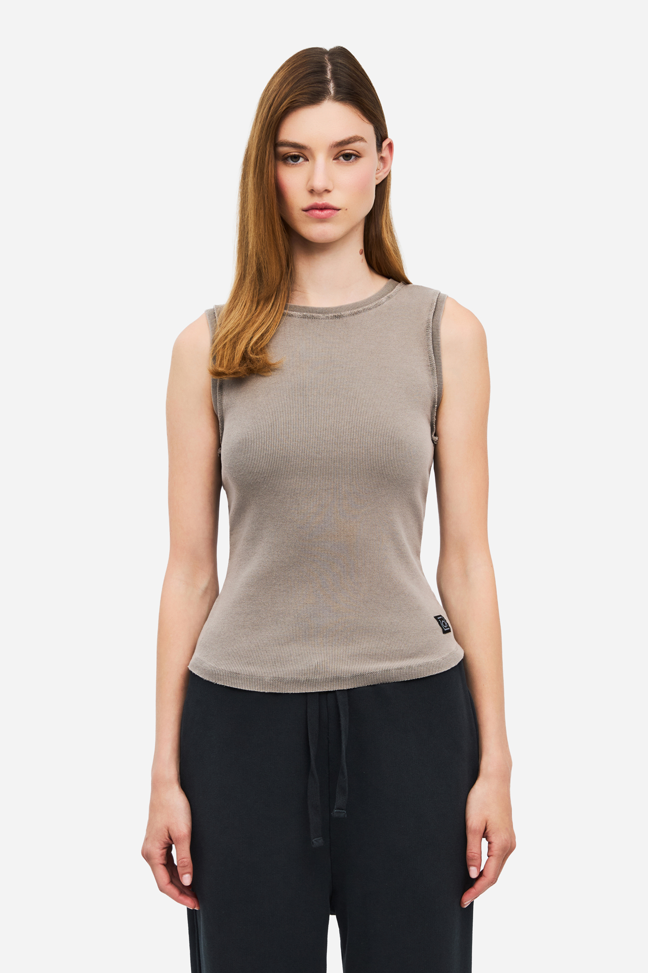 CURVED HEM RIB TANK TOP
