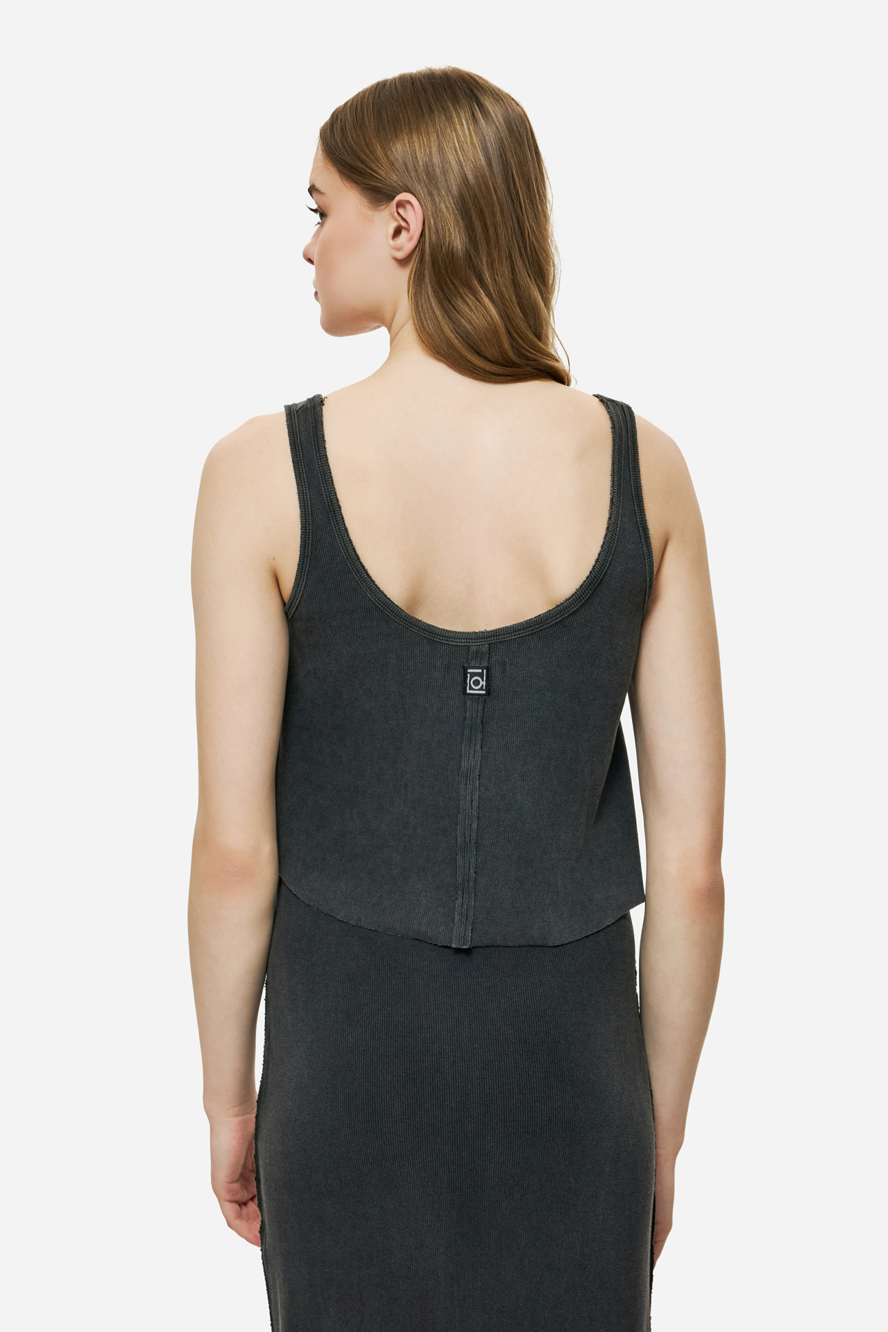CROPPED TANK TOP WITH RAW EDGES