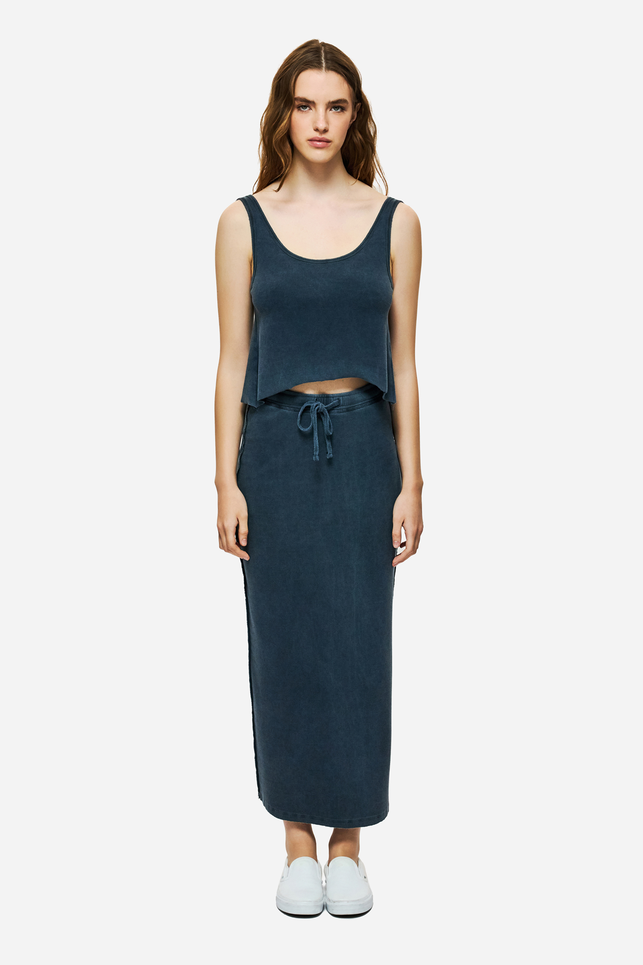 CROPPED TANK TOP WITH RAW EDGES
