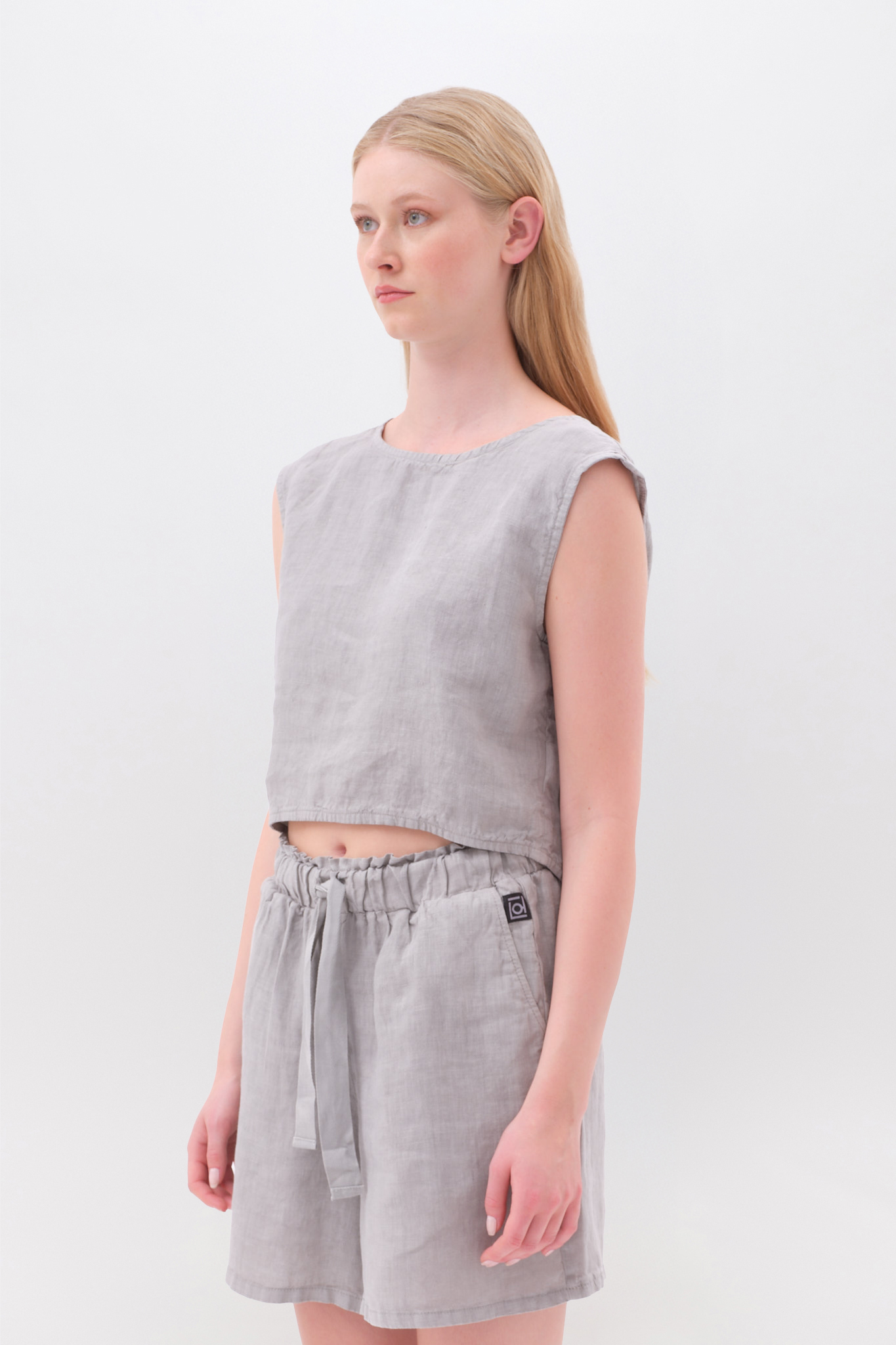 LINEN TOP