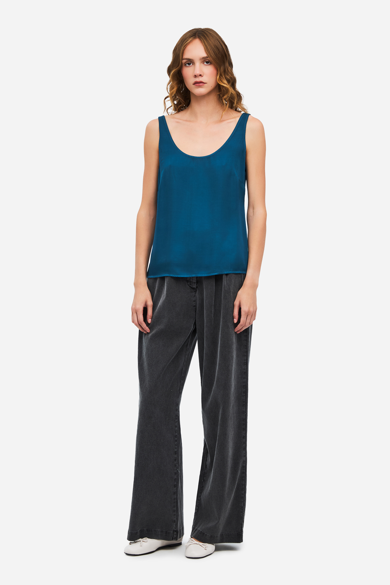 RELAXED SATIN TOP