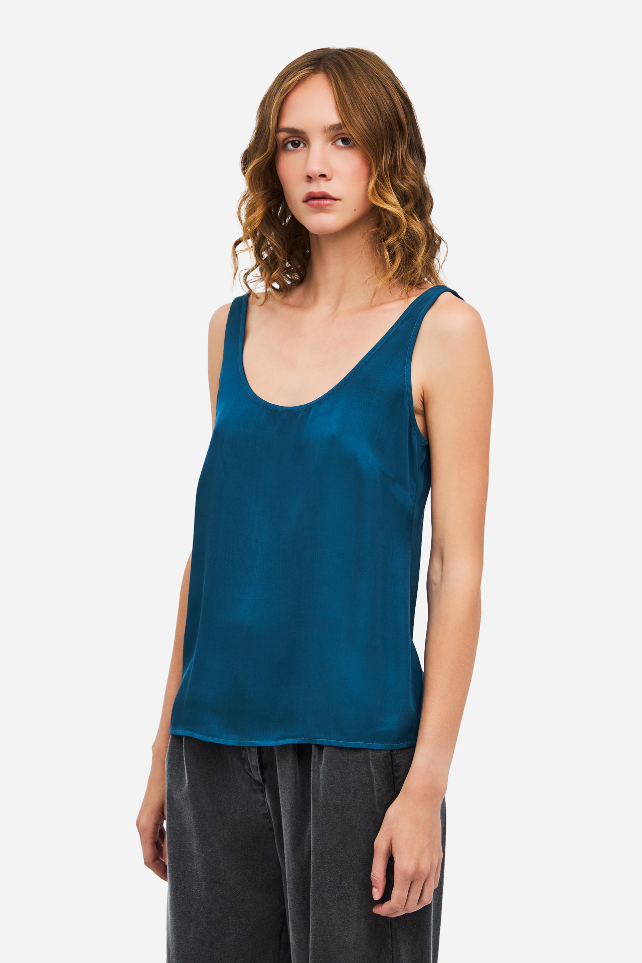 RELAXED SATIN TOP