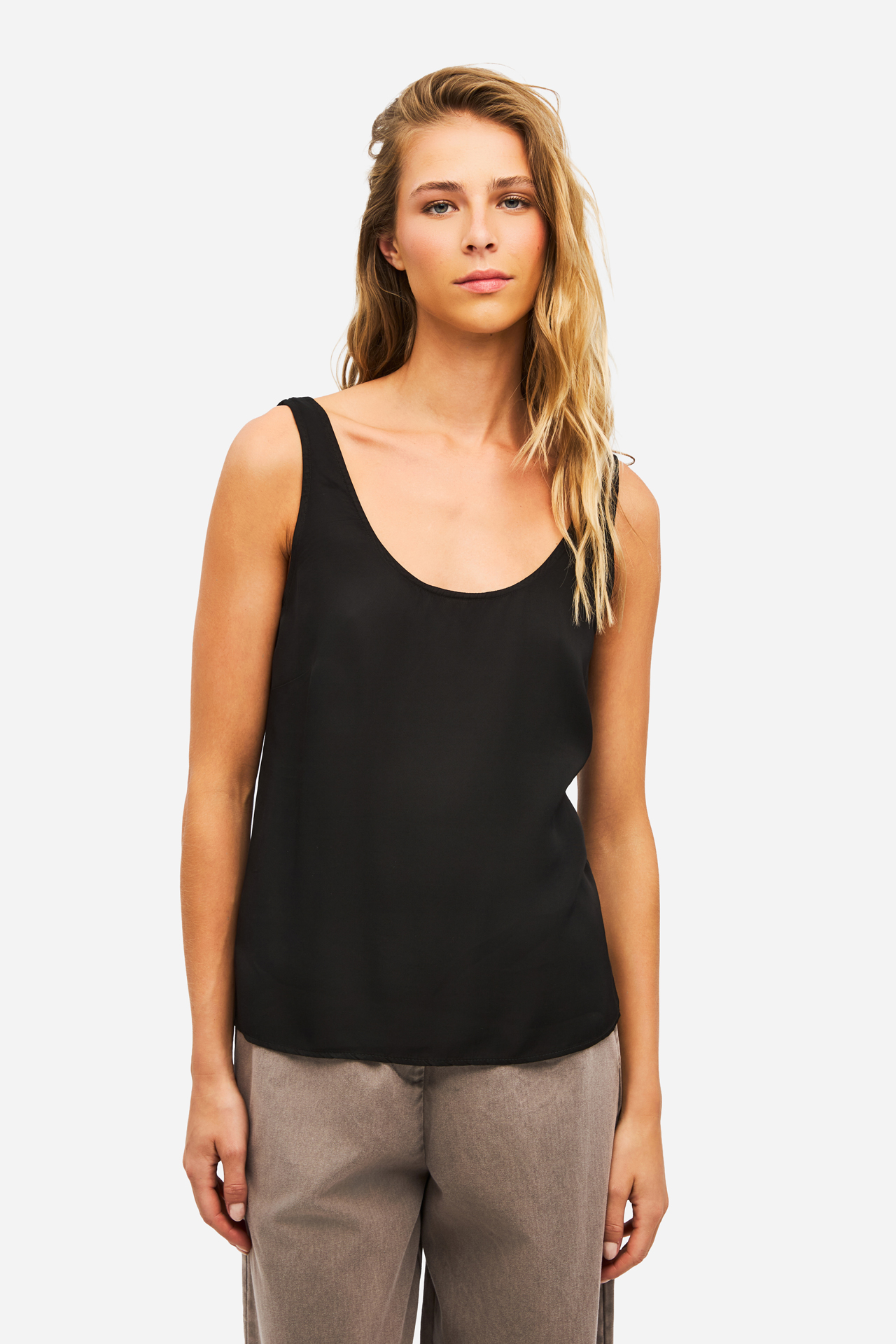 RELAXED SATIN TOP