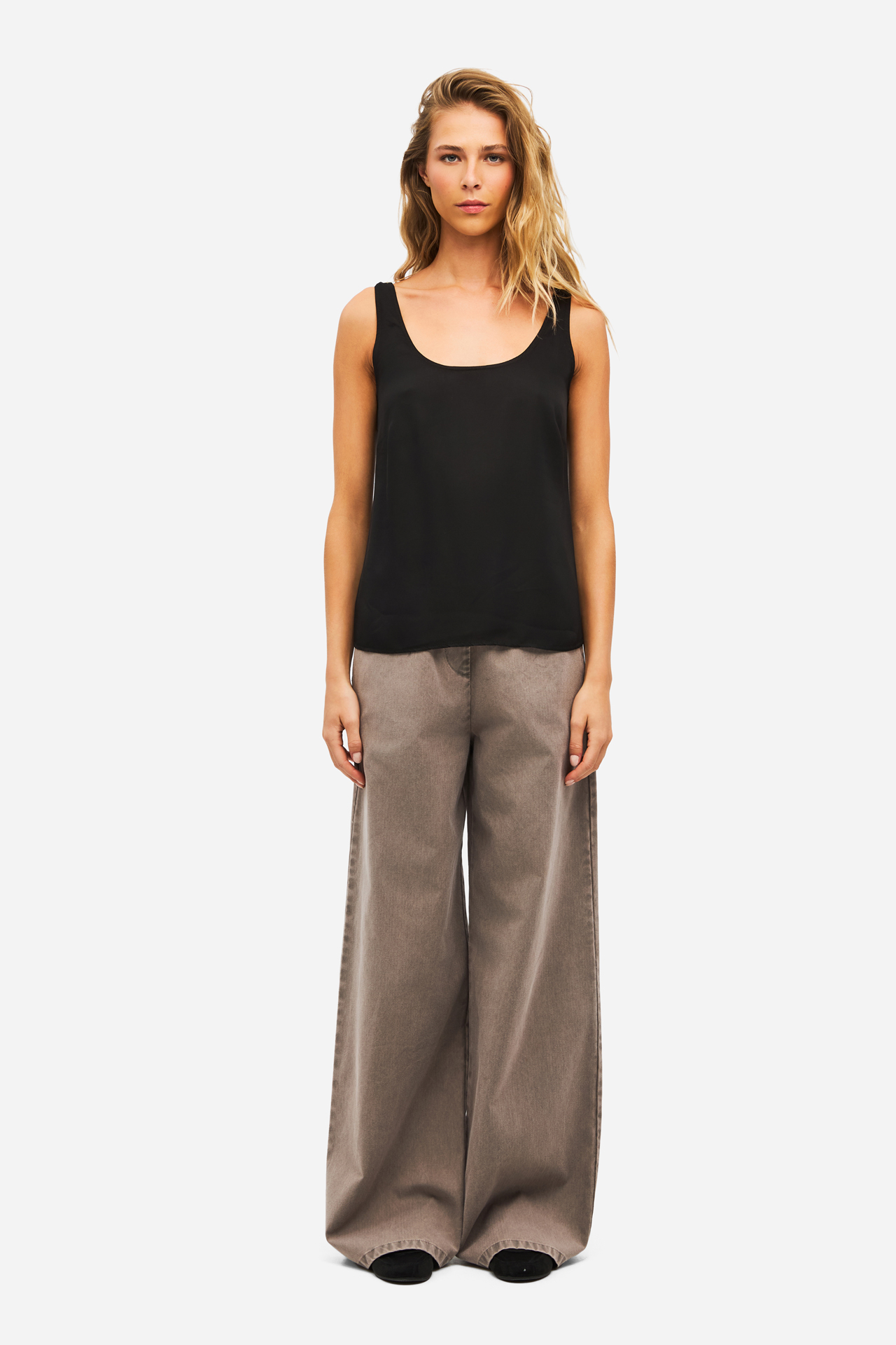 RELAXED SATIN TOP