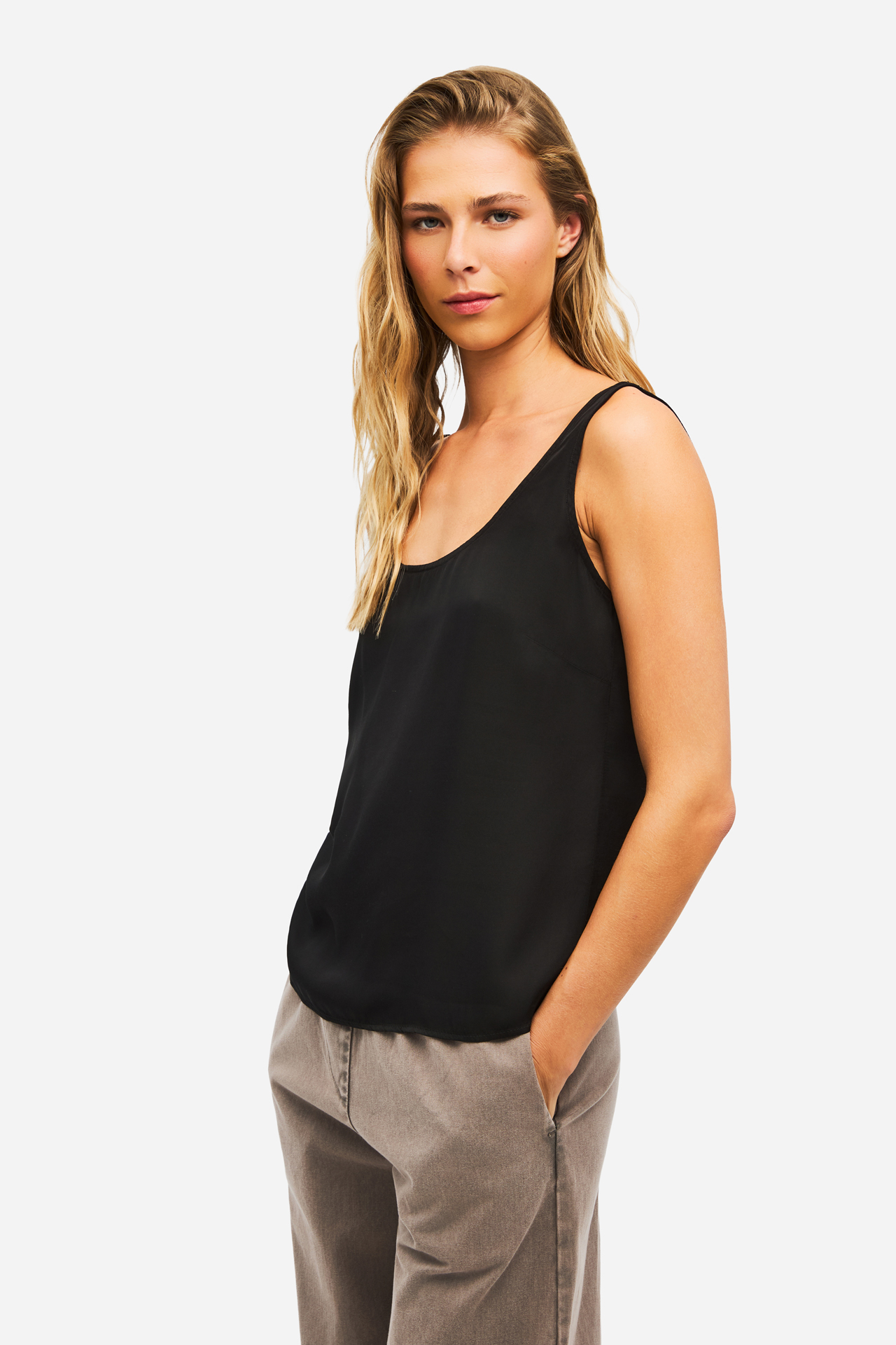 RELAXED SATIN TOP