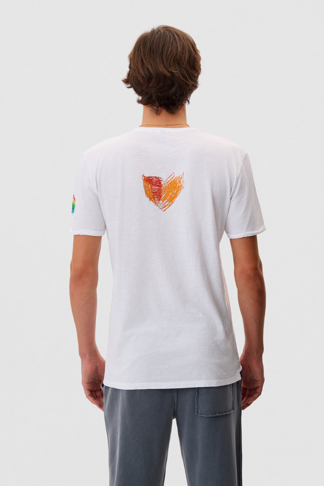 THE ROUNDNECK DETAILED T-SHIRT