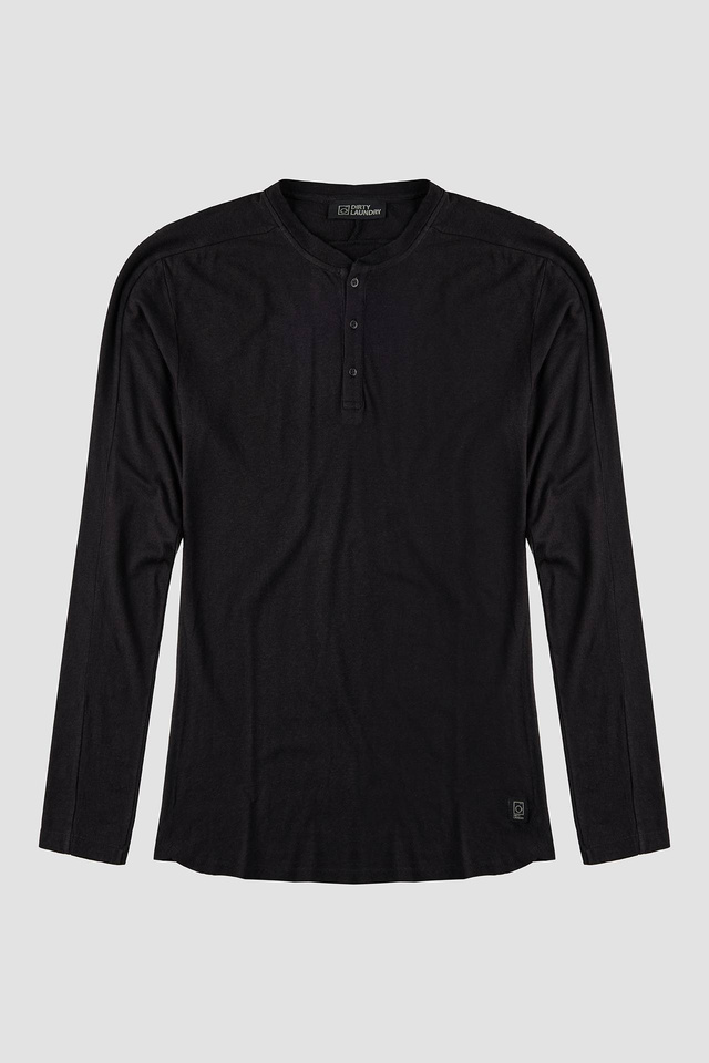 LINEN LONGSLEEVE BUTTON SIDE HEM DETAILS