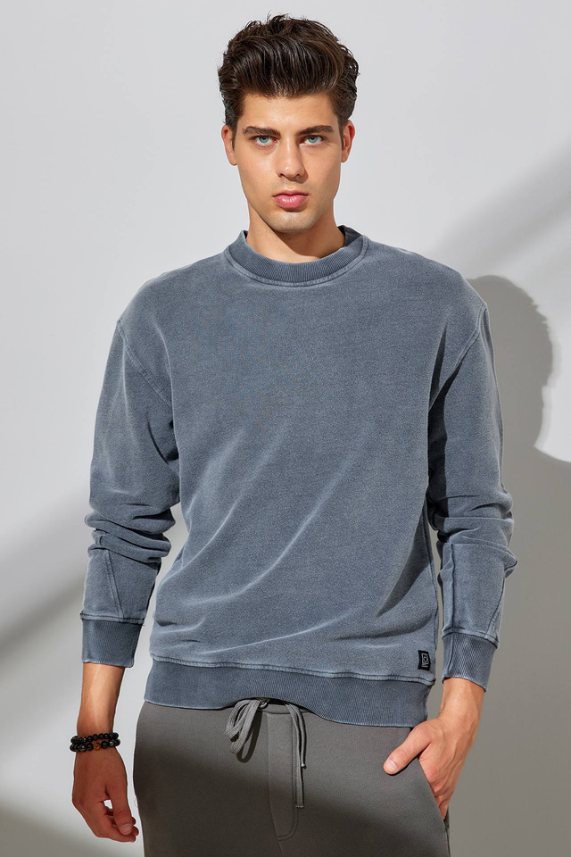 Acid Outer Arm-seam Acid Crewneck