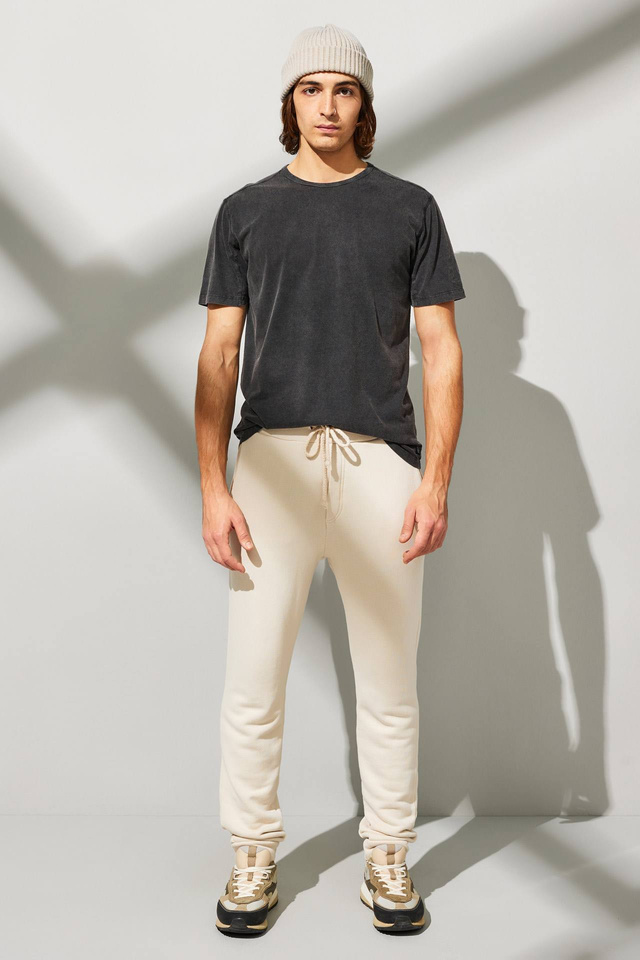 Φόρμα Παντελόνι Clean Cut με κρυφές μπροστινές τσέπες