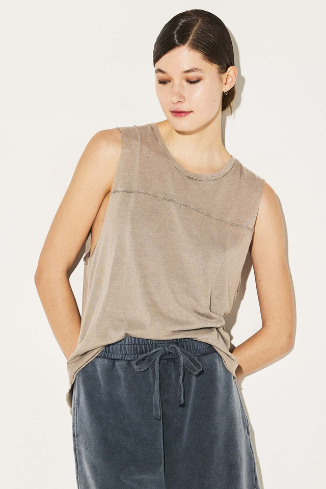 Front Detailed Sleeveless Top