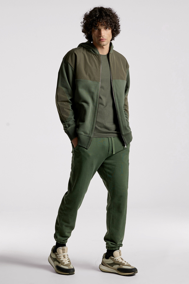 Cargo Detail Sweatpants