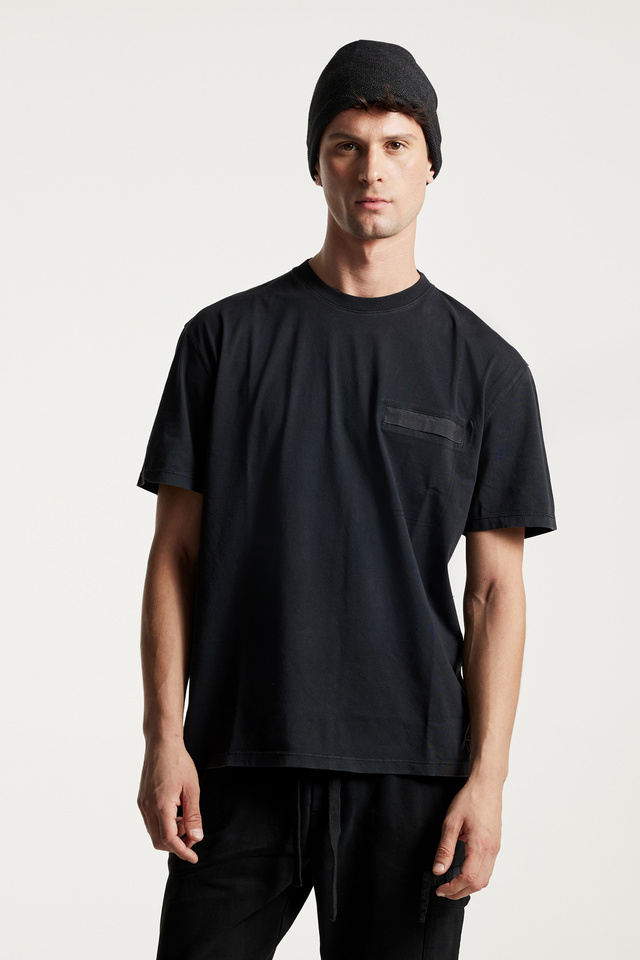 T-Shirt με Τσέπη στο Στήθος