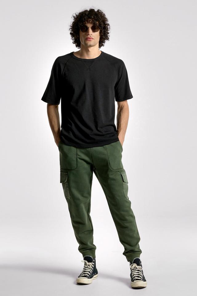 T-Shirt με Τρίγωνο