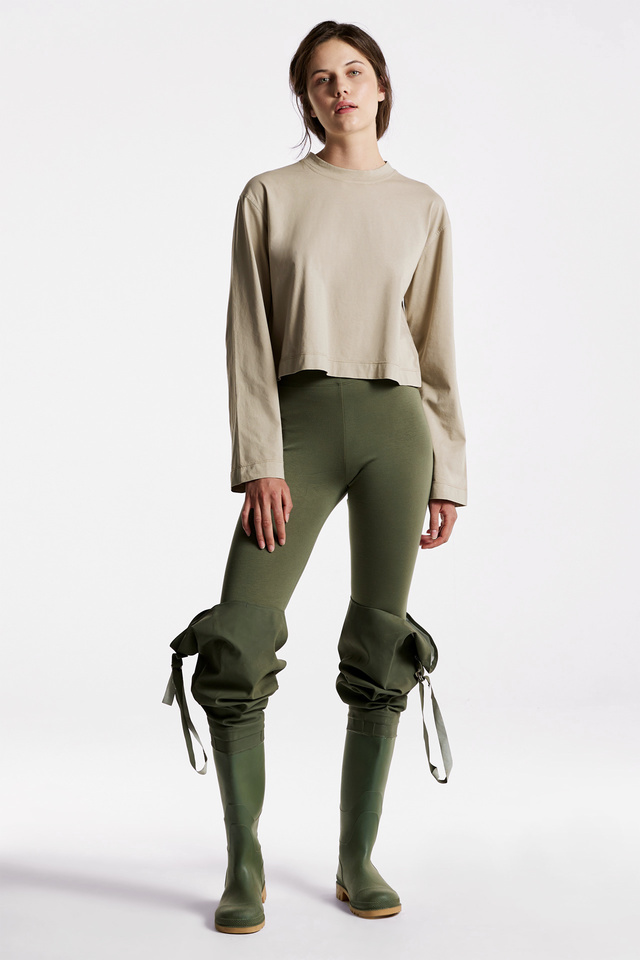 Long Sleeve Cropped T-Shirt