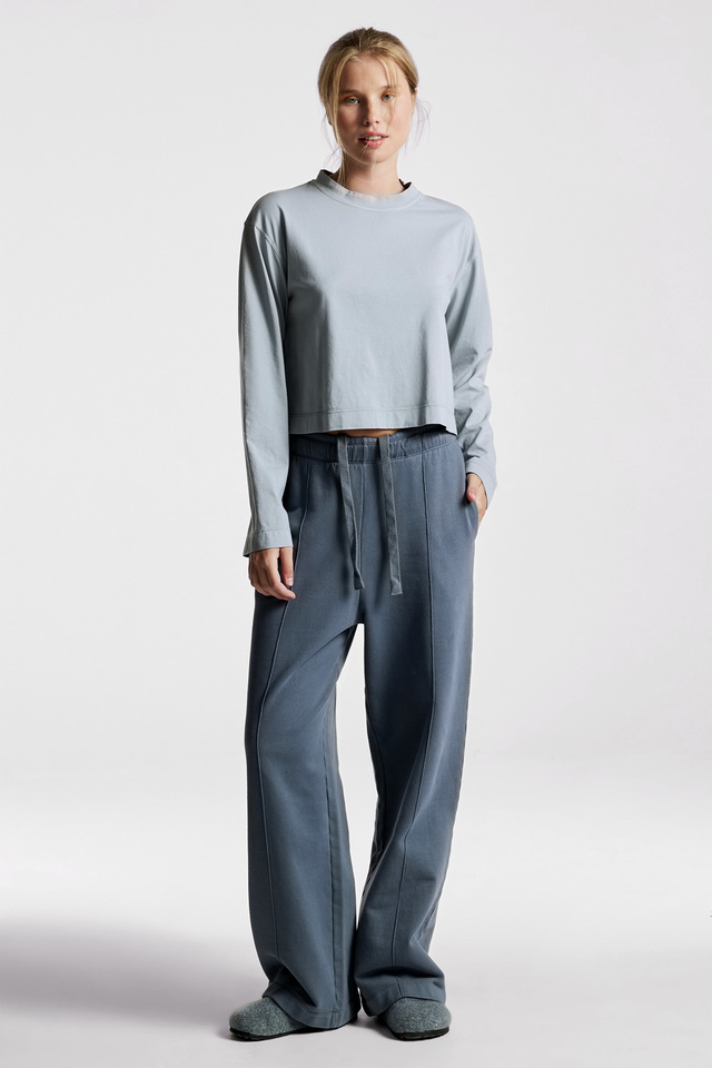Long Sleeve Cropped T-Shirt