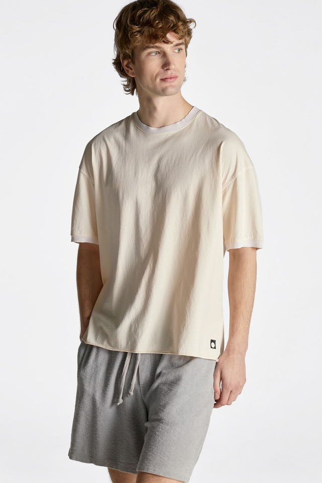 Shortsleeve T-shirt With Raw Cut Details