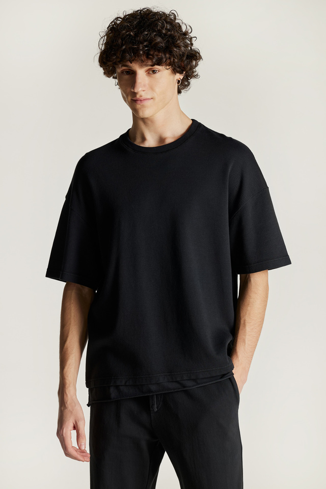 Short-sleeve T-shirt in Loose Fit Made of Combined Fabrics