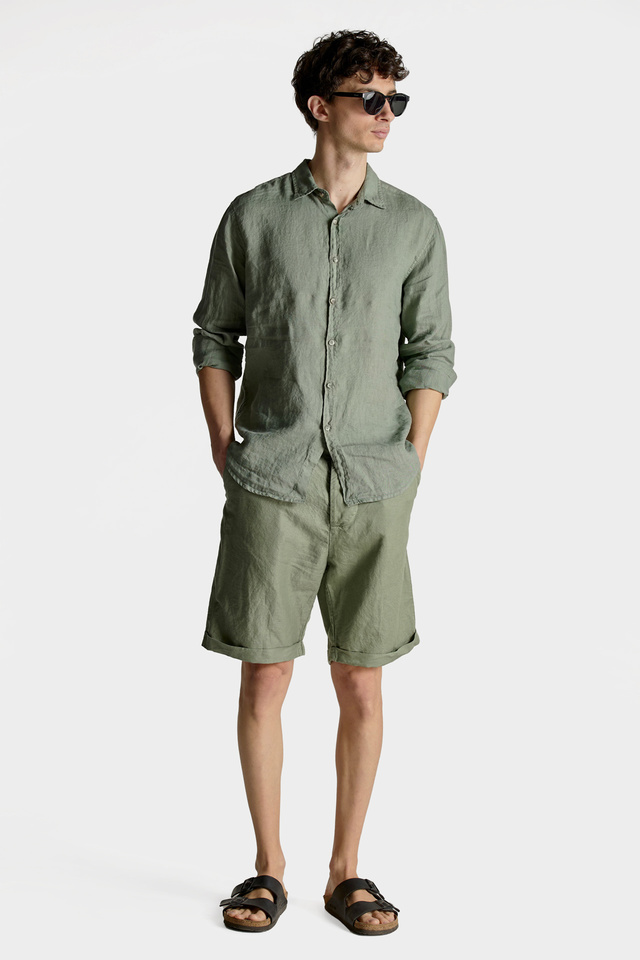 Pleated Bermuda in Relaxed Fit