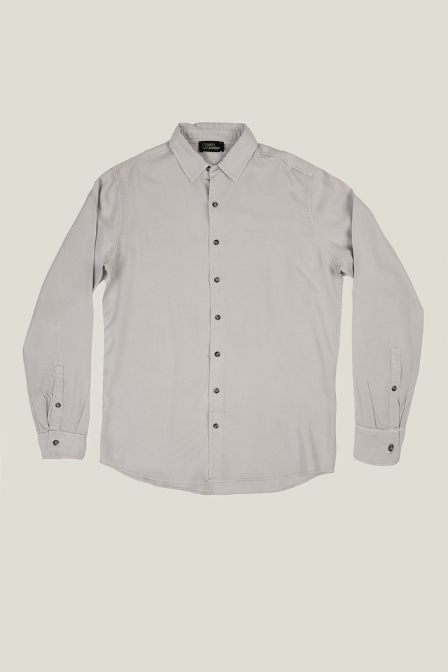 Regular fit shirt with buttons