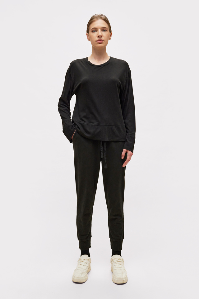 Cotton Sweatpants in Fitted Line