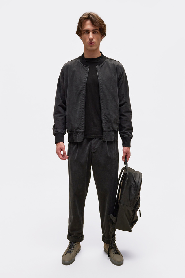 Full zip Bomber