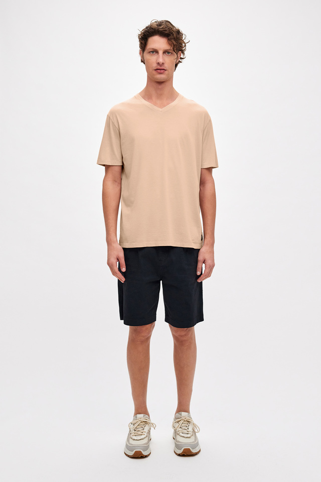 T-Shirt με V Λαιμόκοψη