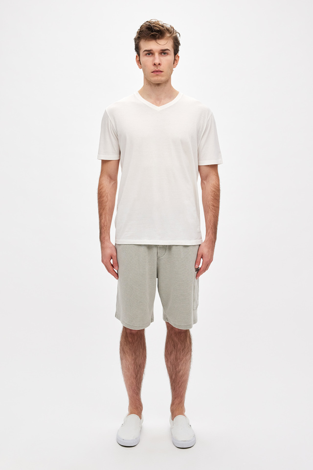 T-Shirt with a V Neckline
