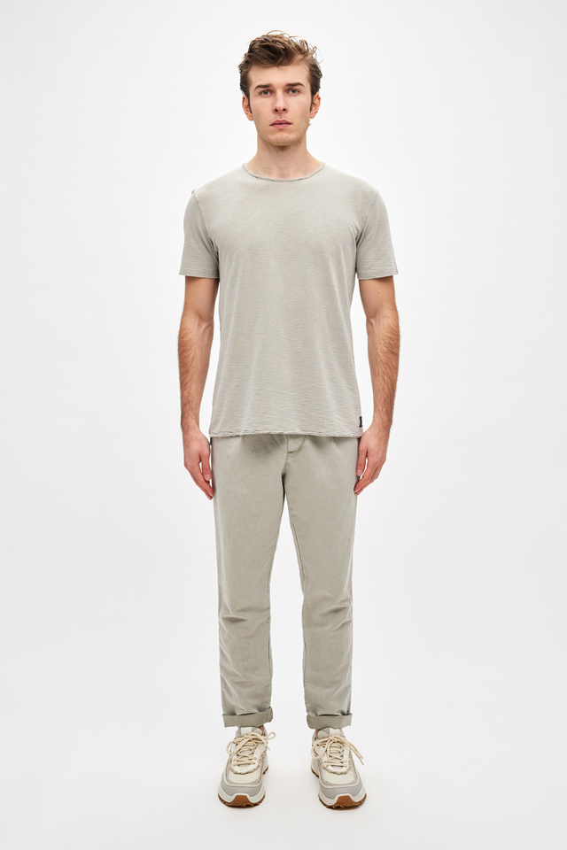 Trousers in Regular Fit