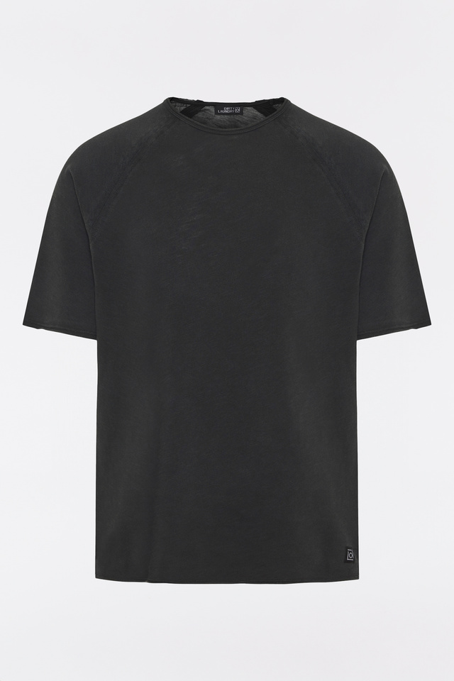 T-shirt σε Κανονική Γραμμή με Κομμένη Λαιμόκοψη