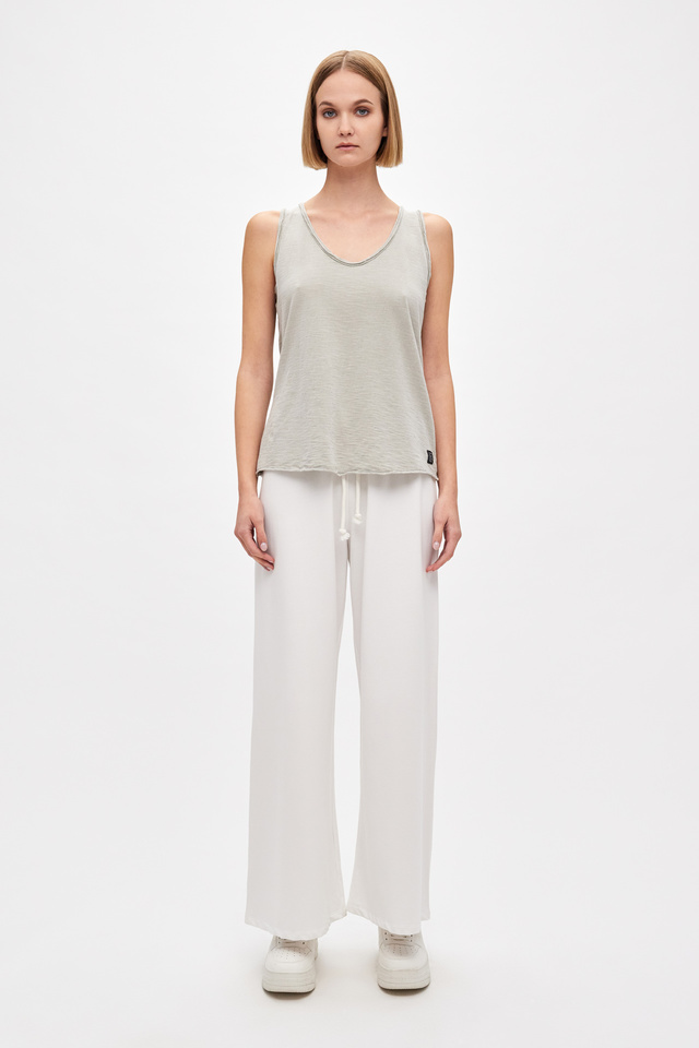 Sweatpants in Loose Line
