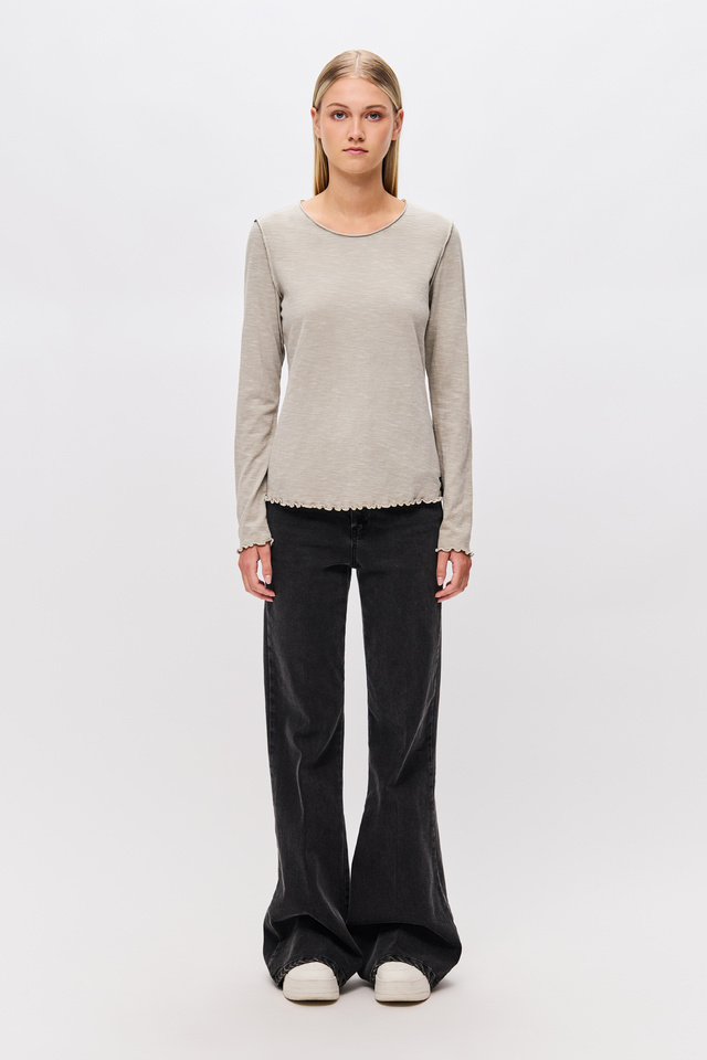 Long sleeve Top with Raw Cut Details