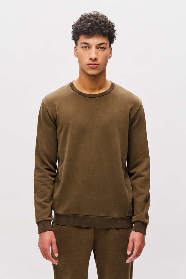 Crewneck with Raw Cut Edges