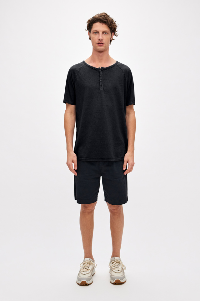 T-Shirt με Κλείσιμο Με Κουμπιά