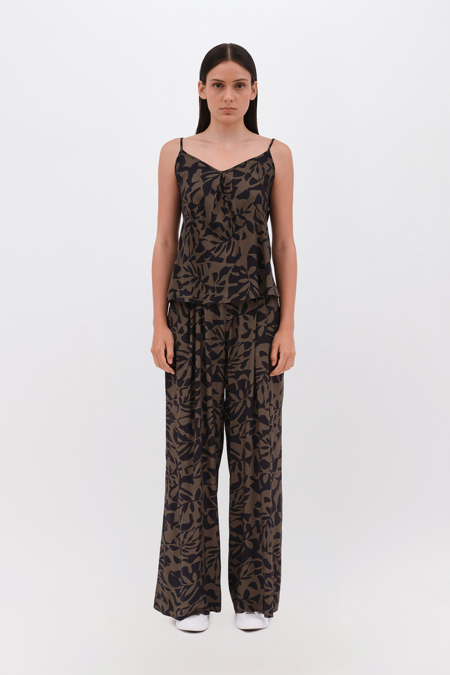 Wide-Leg Pants with Tropical Print