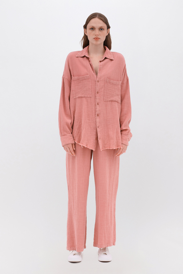 RELAXED PANTS WITH RAW EDGES