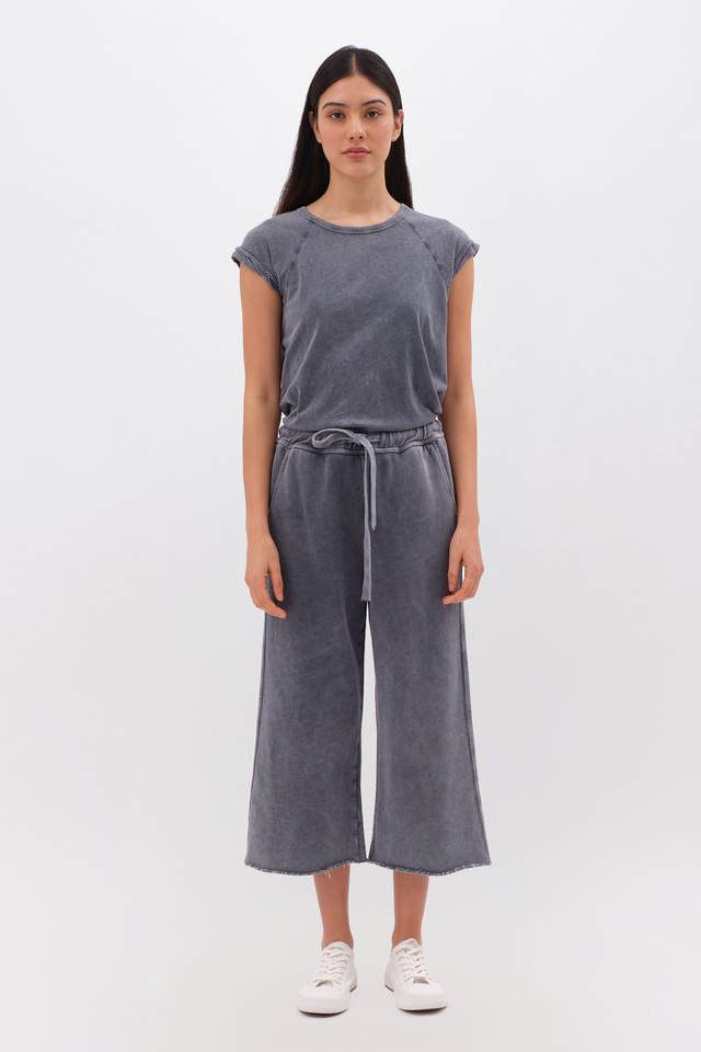 Cropped Sweatpants with Raw Edge Details