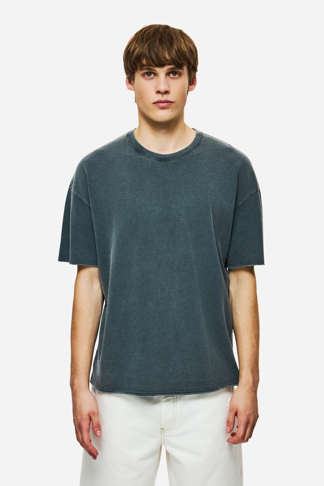 T-Shirt Πικέ με Ακατέργαστες Λεπτομέρειες σε Κανονική Γραμμή