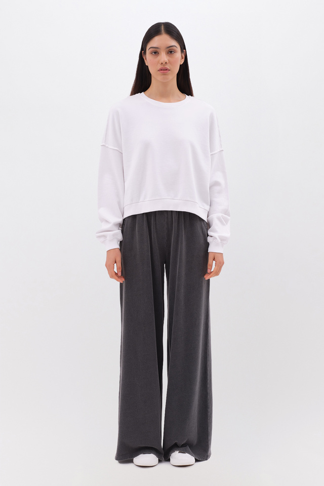 Asymmetric Crewneck with Rib Details