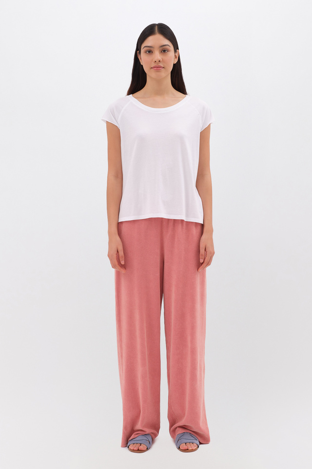 T-Shirt in Relaxed Fit with Round Cut Neckline