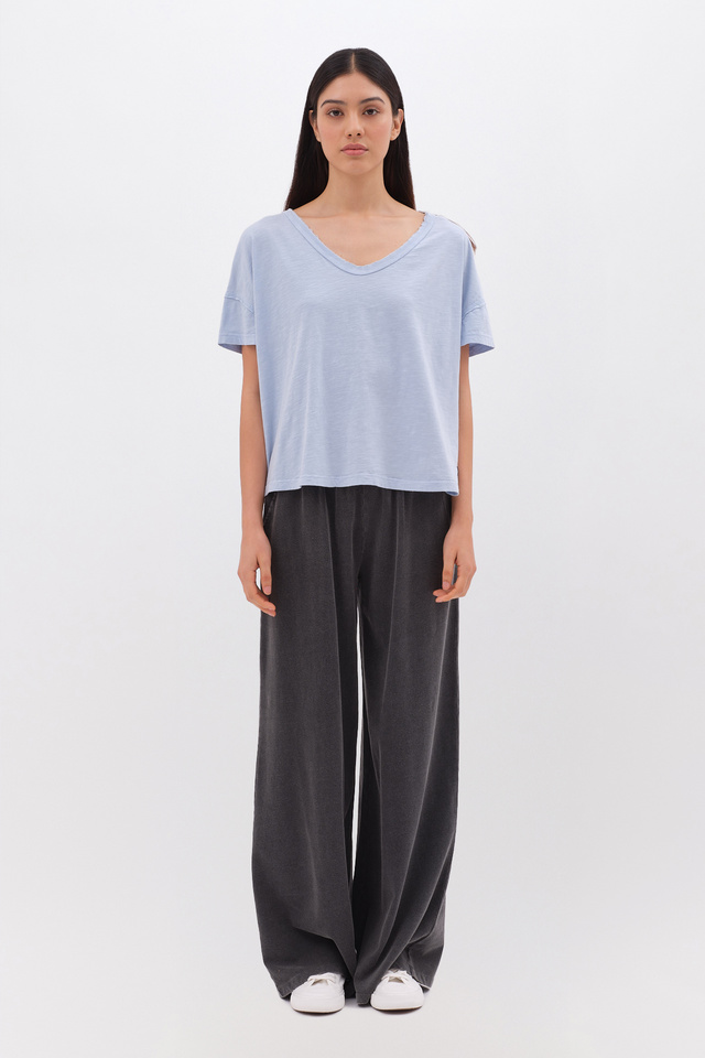 Oversized T-Shirt με V Λαιμόκοψη