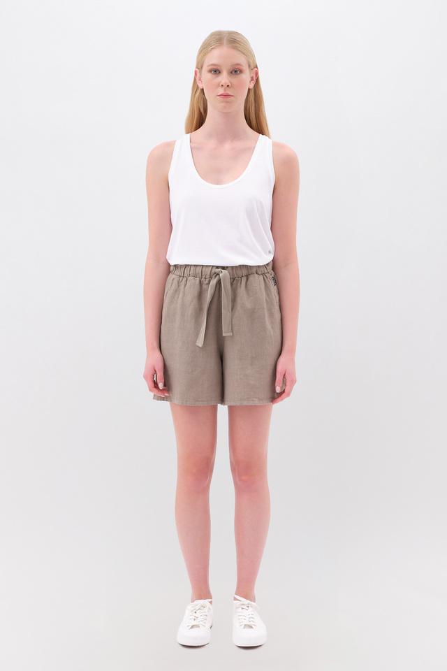 Linen Bermuda in Relaxed Fit